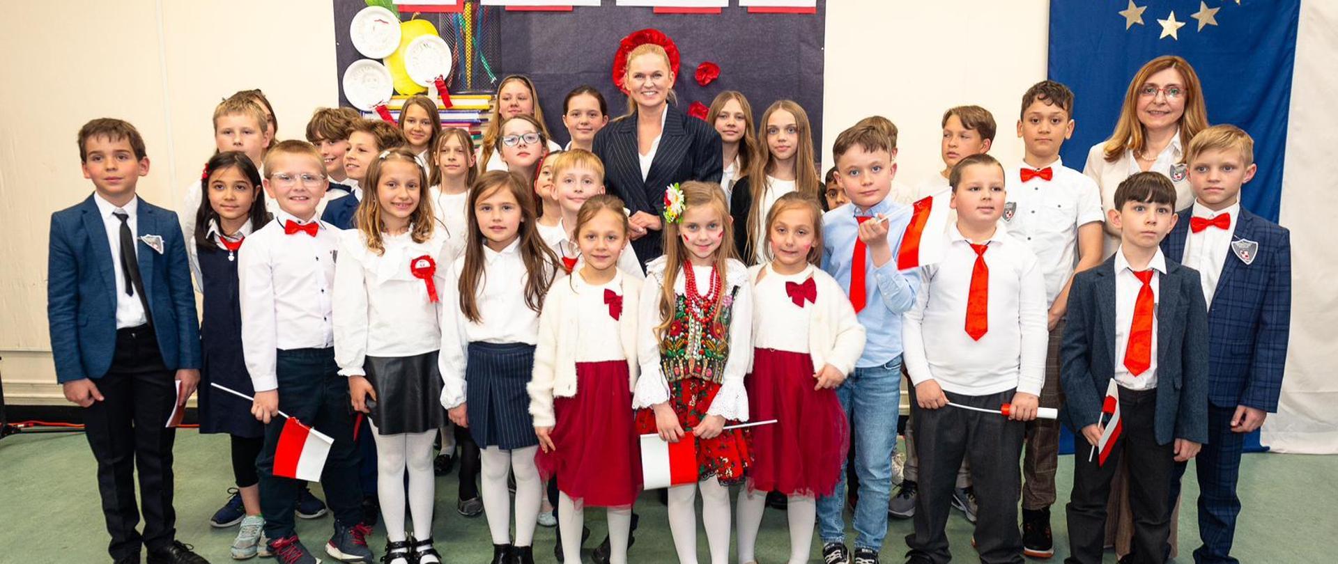 W dniach 4-6 maja Minister Edukacji Barbara Nowacka odbyła dwudniową wizytę w Londynie na zaproszenie Zjednoczenia Polskiego w Wielkiej Brytanii, Polskiej Misji Katolickiej i Polskiej Macierzy Szkolnej. 